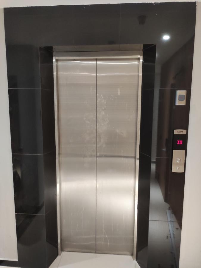 Hotel 99 Seri Kembangan Serdang Eksteriør billede
